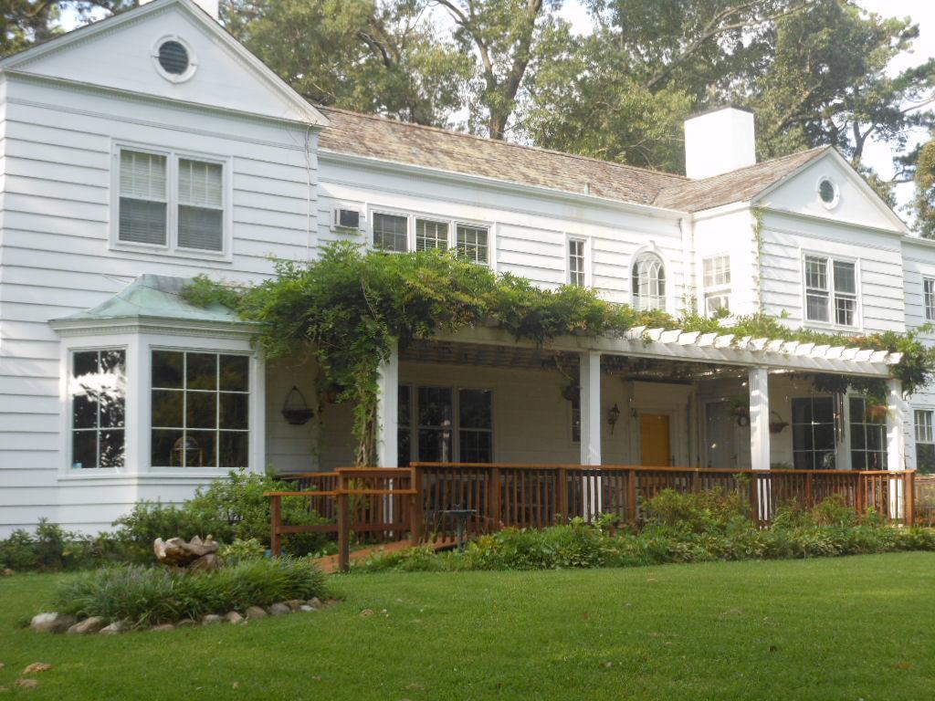 The Pond House Inn Елизабет Сити Екстериор снимка